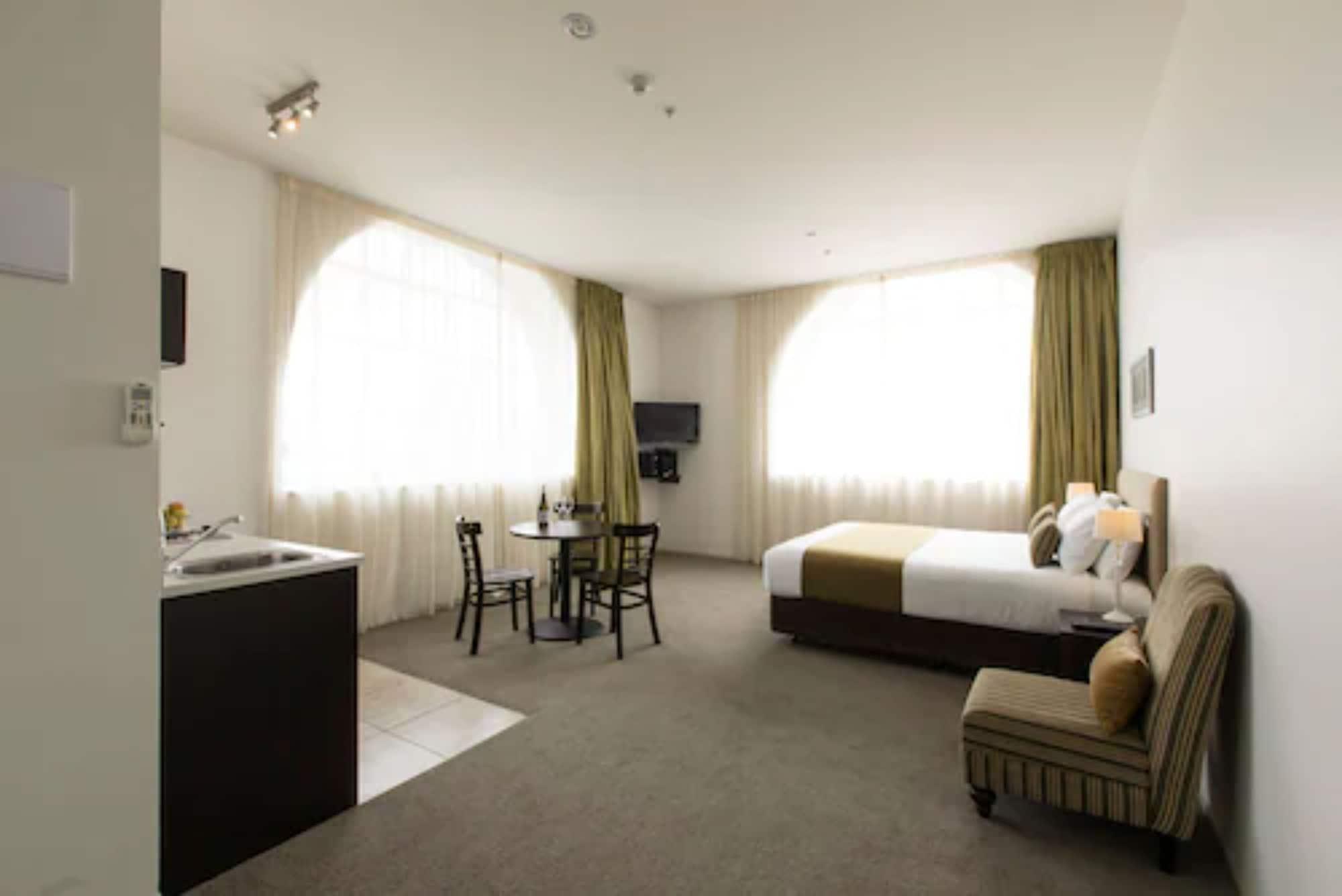 Quest Hamilton Serviced Apartments Bagian luar foto