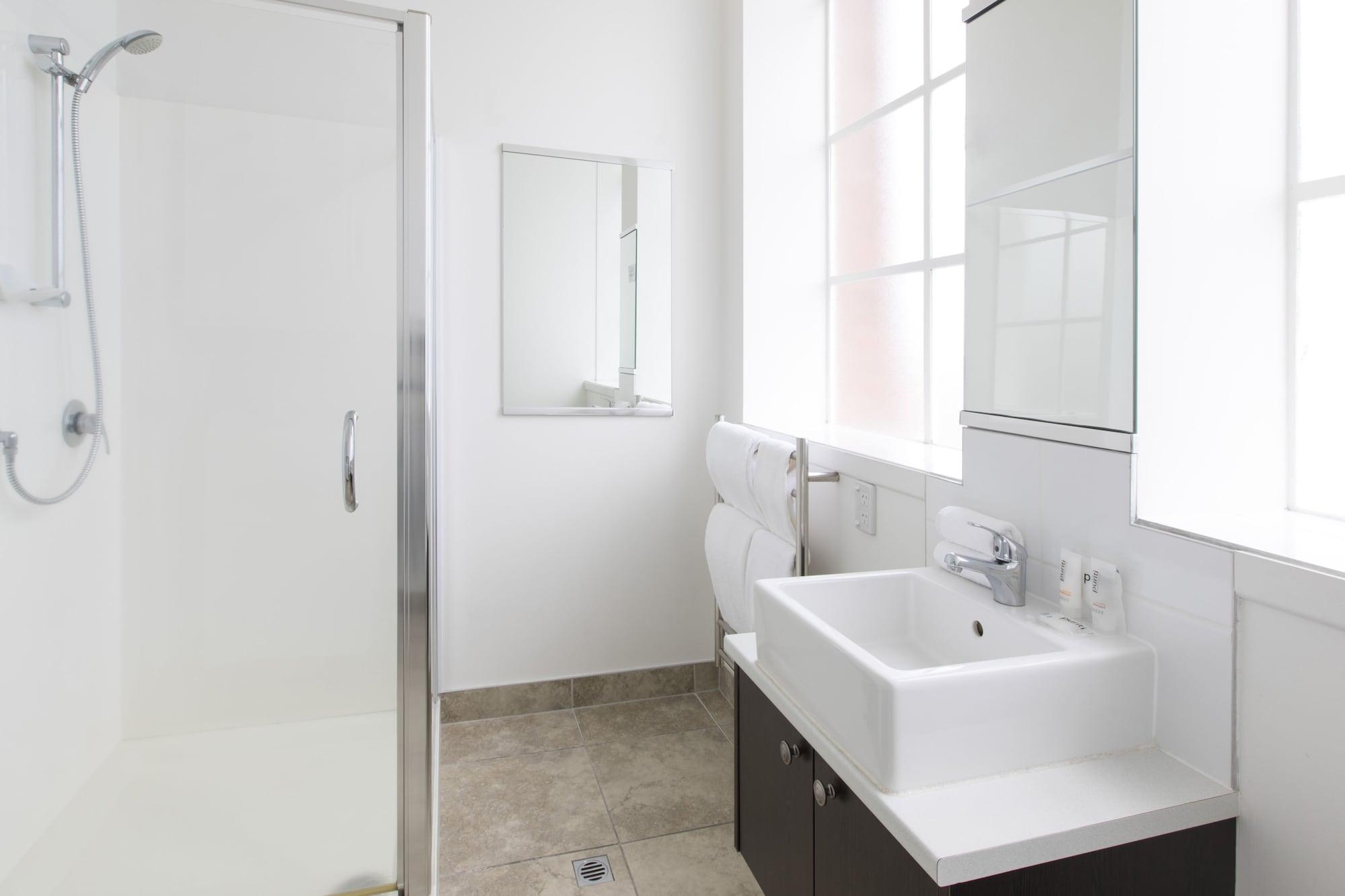 Quest Hamilton Serviced Apartments Bagian luar foto