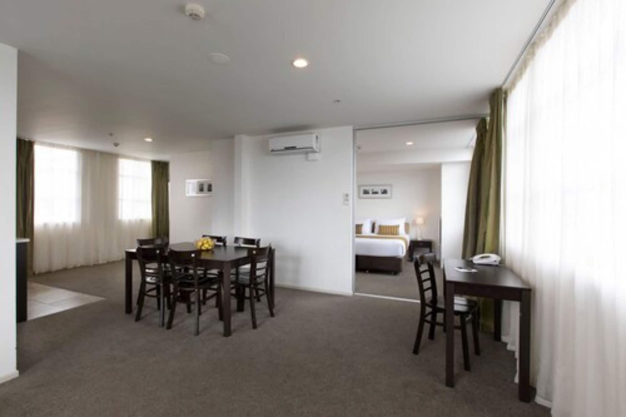 Quest Hamilton Serviced Apartments Bagian luar foto