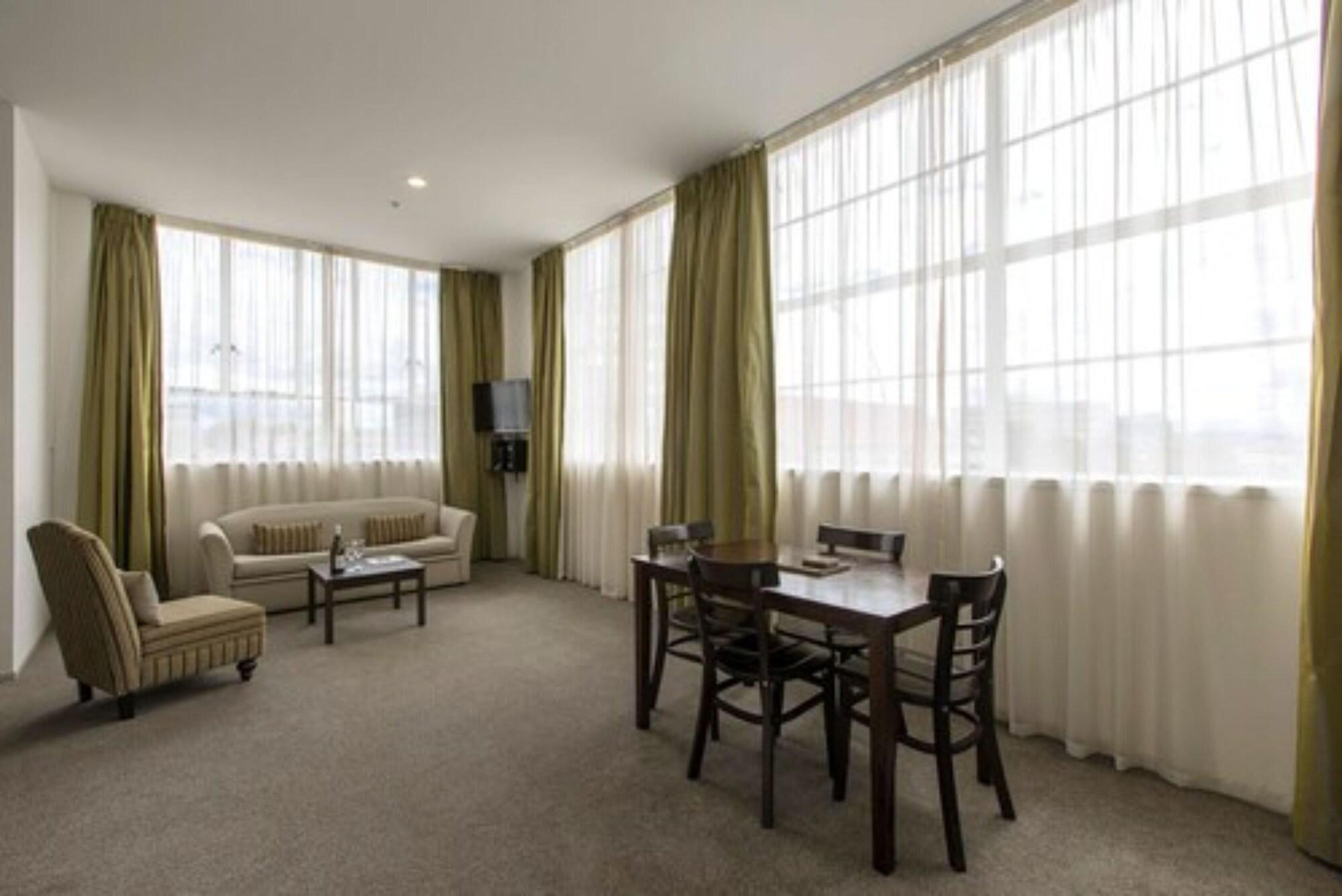 Quest Hamilton Serviced Apartments Bagian luar foto